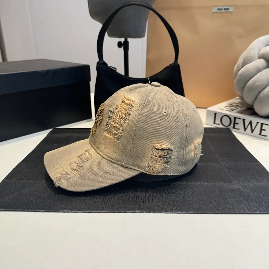 P56 Crow Heart Baseball Cap, holed retro peaked cap, head circumference 57.cm